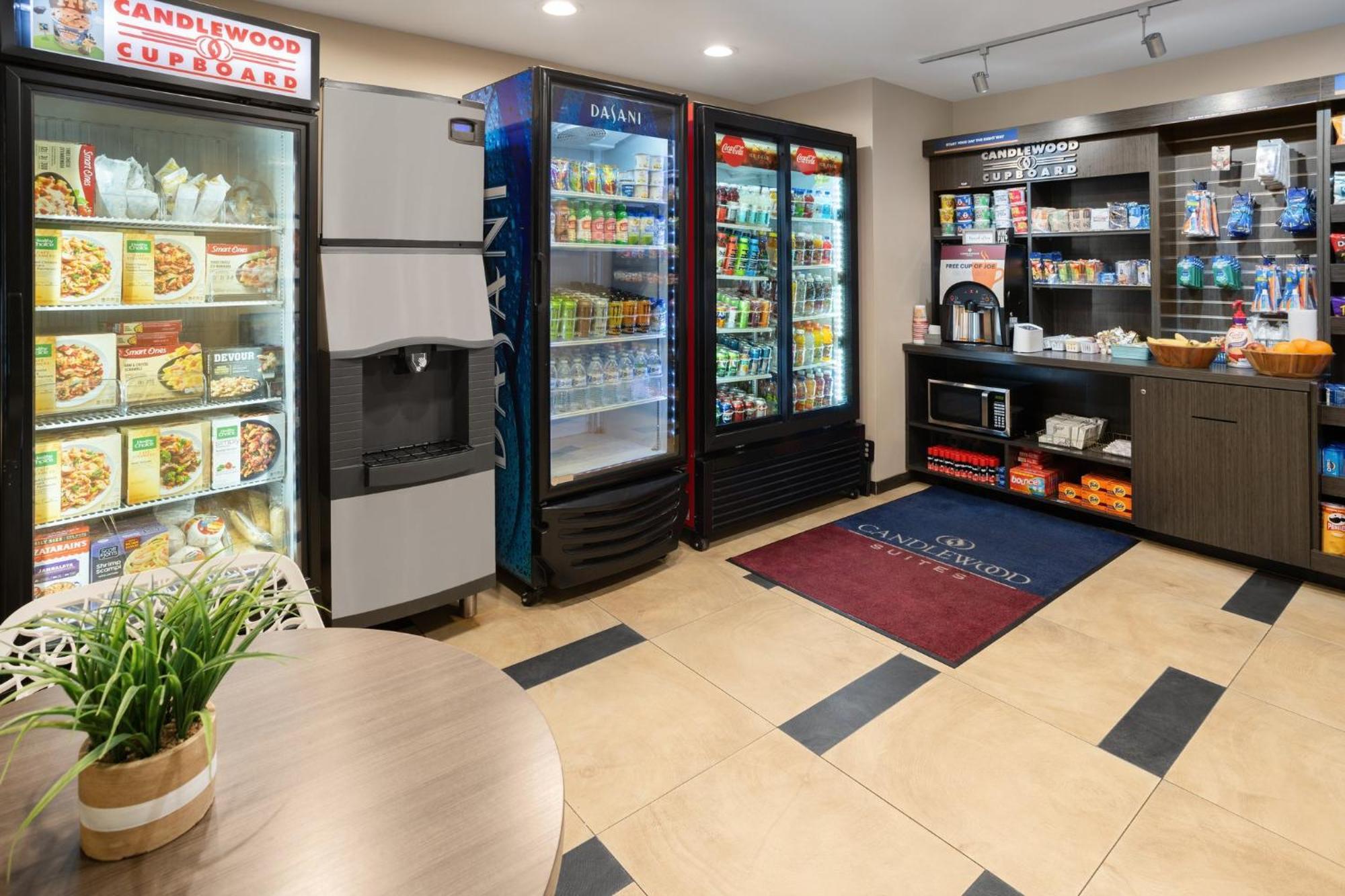 Candlewood Suites Philadelphia - Airport Area By Ihg Честър Екстериор снимка
